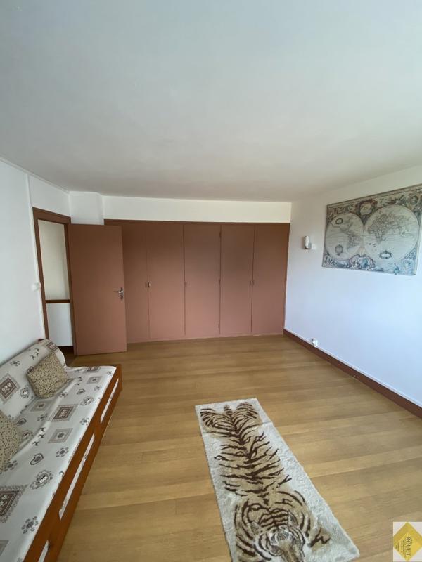 Maison - 96 m² - 5 pièces