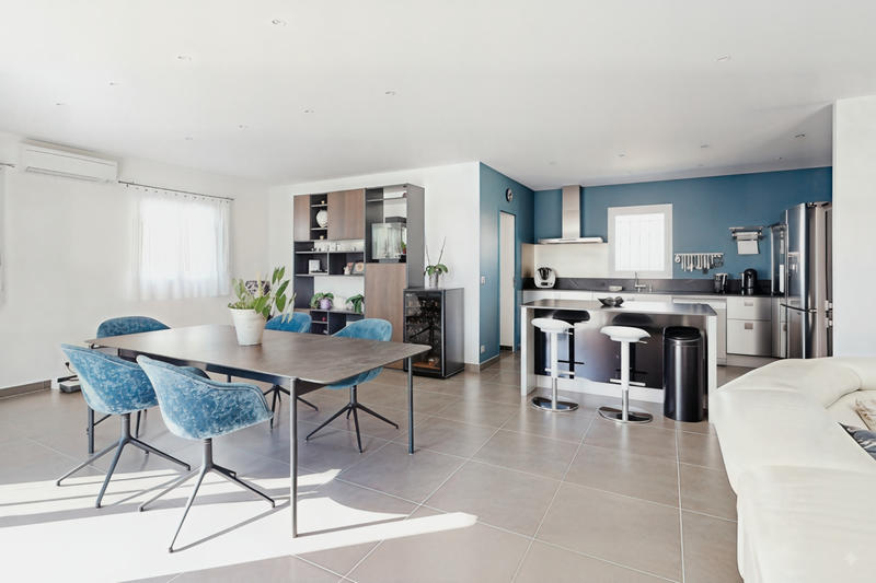 Maison - 210 m² - 5 pièces