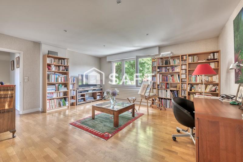 Maison - 204 m² - 7 pièces