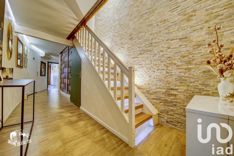 Maison de village - 210 m² - 9 pièces