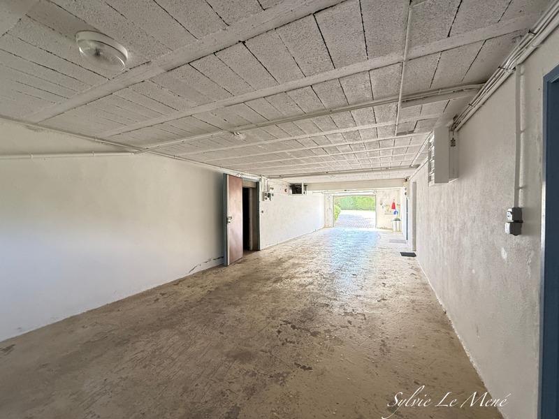Maison - 245 m² - 7 pièces