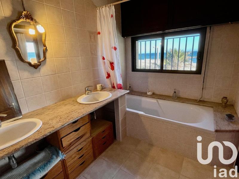 Maison - 276 m² - 9 pièces