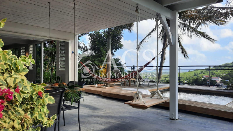 Villa - 278 m² - 8 pièces