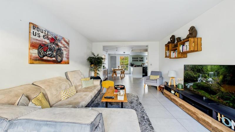 Appartement - 125 m² - 6 pièces