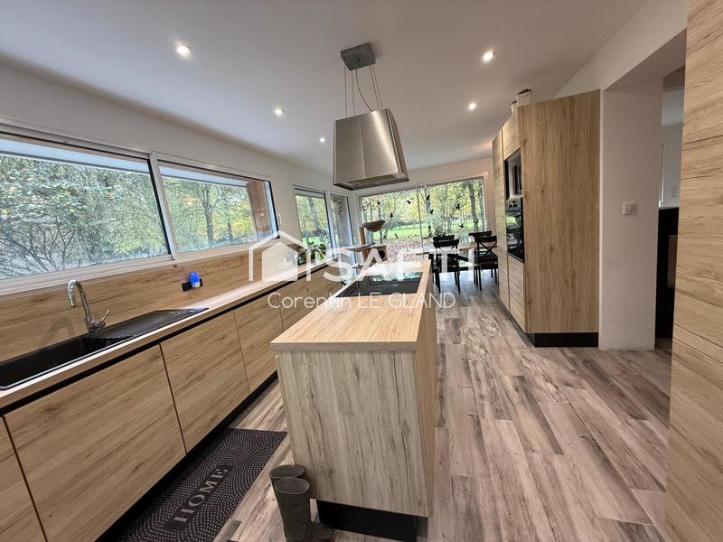 Maison - 140 m² - 6 pièces