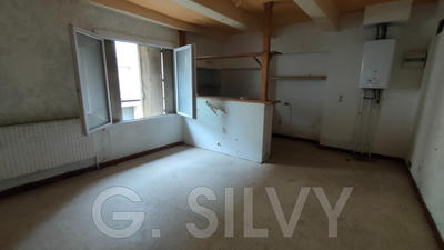 Maison - 300 m² - 9 pièces