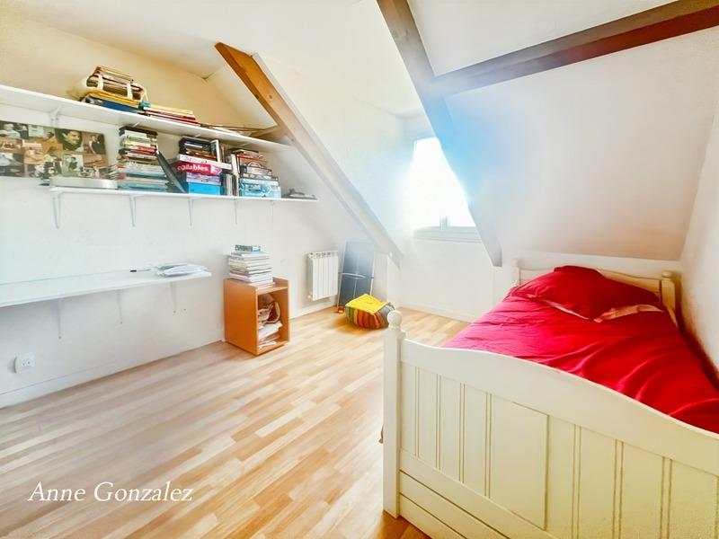 Appartement - 107 m² - 6 pièces