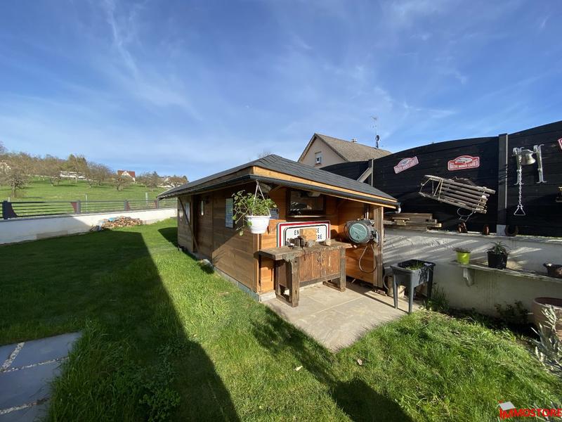 Maison - 220 m² - 7 pièces