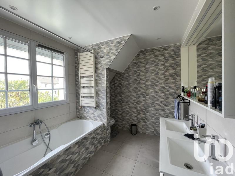 Maison - 138 m² - 5 pièces