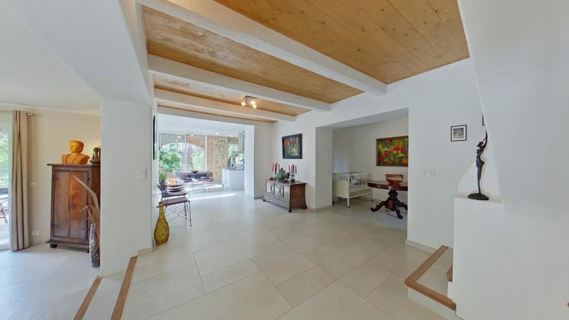 Mas - 463 m² - 19 pièces