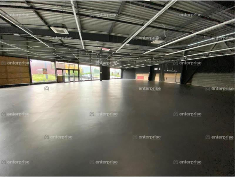 Local commercial - 720 m²