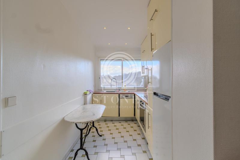 Appartement - 103 m² - 5 pièces