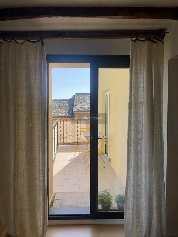 Appartement - 146 m² - 3 pièces