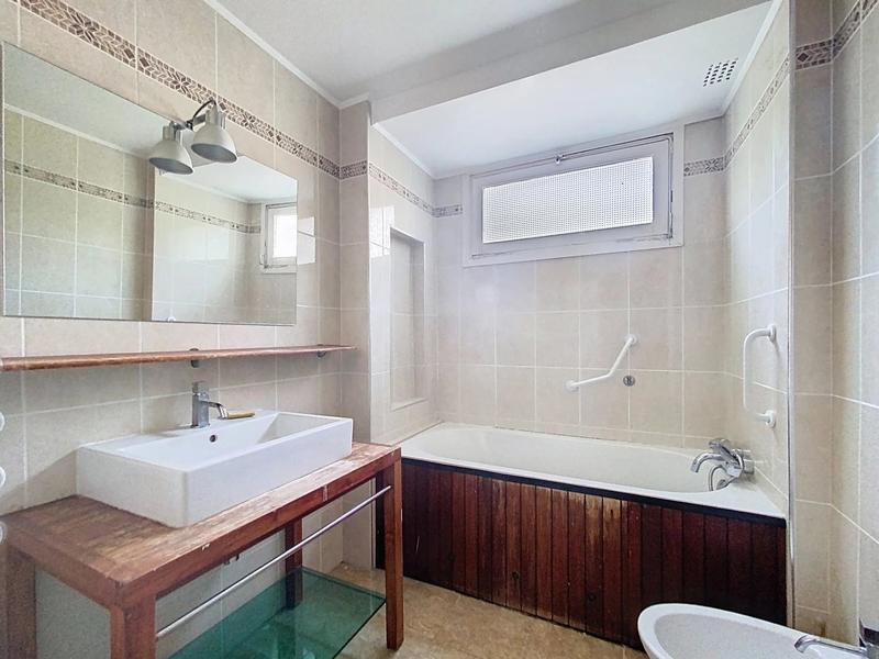 Appartement - 85 m² - 3 pièces