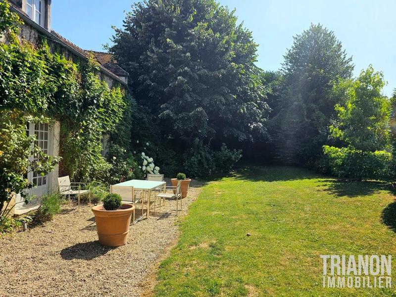 Propriété - 340 m² - 7 pièces