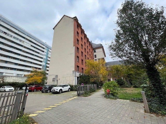 Parking / Garage - 16 m²