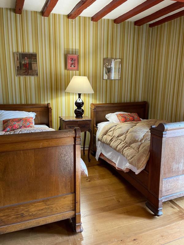 Maison - 285 m² - 10 pièces