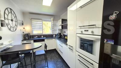 Maison - 122 m² - 6 pièces