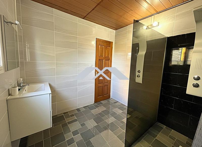 Maison - 122 m² - 4 pièces