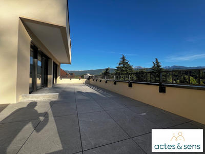 Appartement - 117 m² - 5 pièces