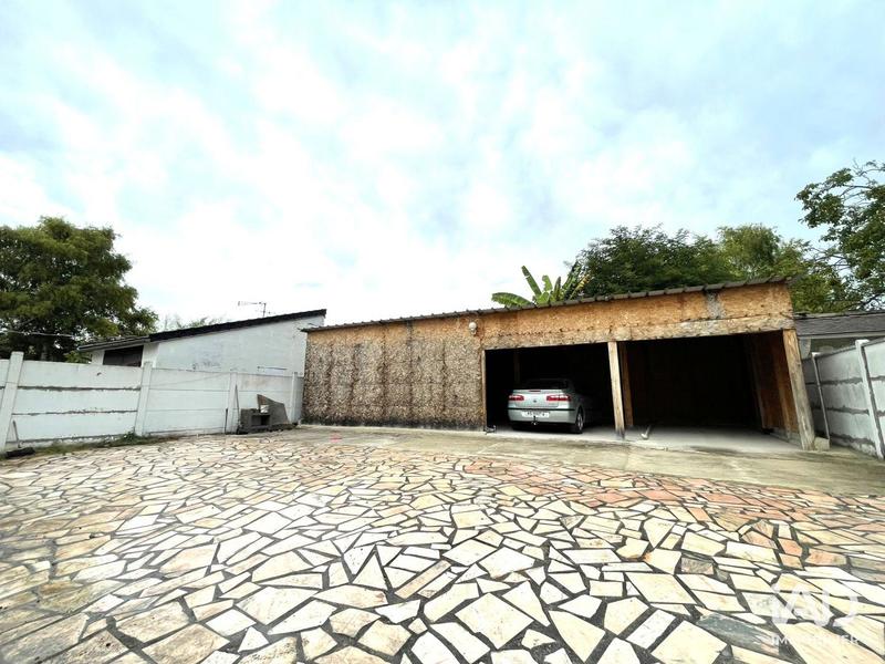 Maison - 233 m² - 7 pièces