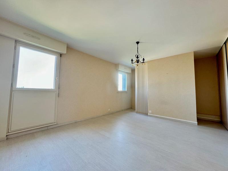 Appartement - 137 m² - 6 pièces
