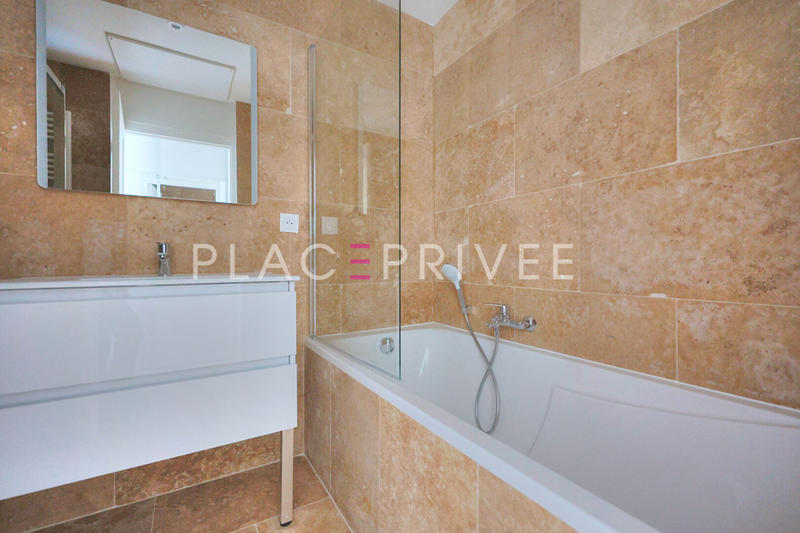 Appartement - 130 m² - 5 pièces