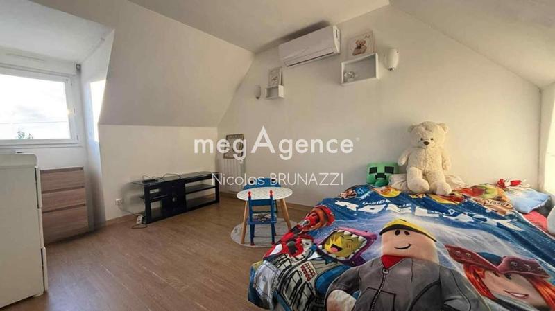 Pavillon - 95 m² - 5 pièces