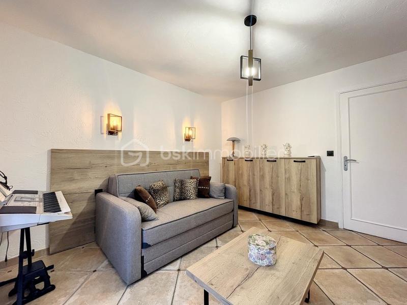 Villa - 327 m² - 14 pièces