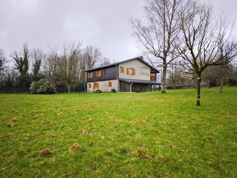 Maison - 150 m² - 8 pièces