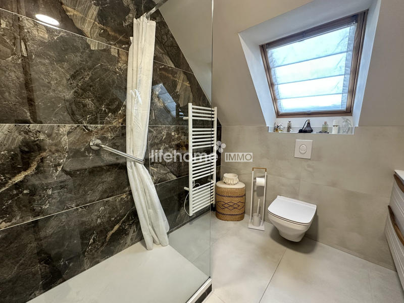 Maison - 111 m² - 5 pièces