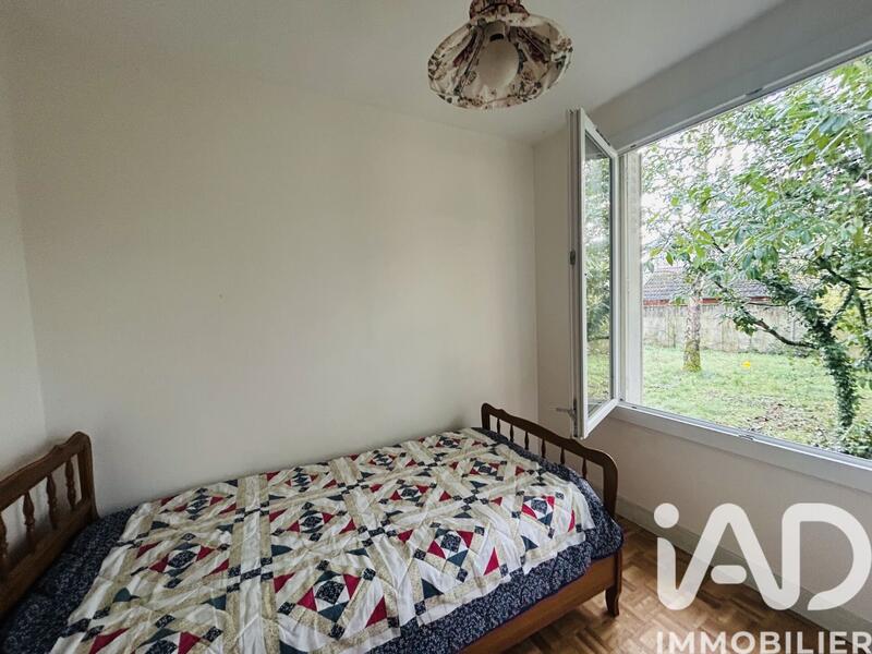 Maison - 95 m² - 4 pièces