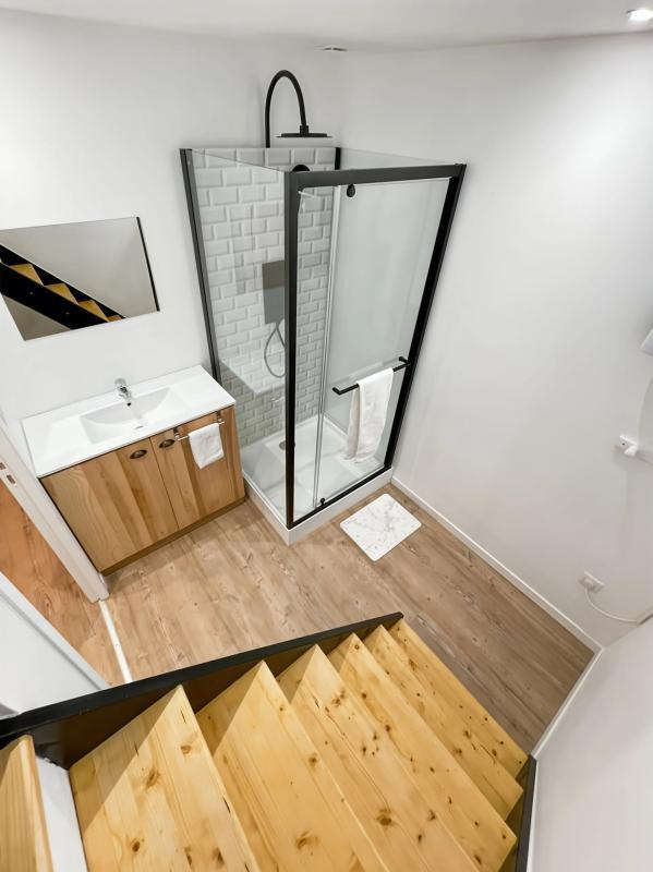 Appartement - 200 m² - 9 pièces