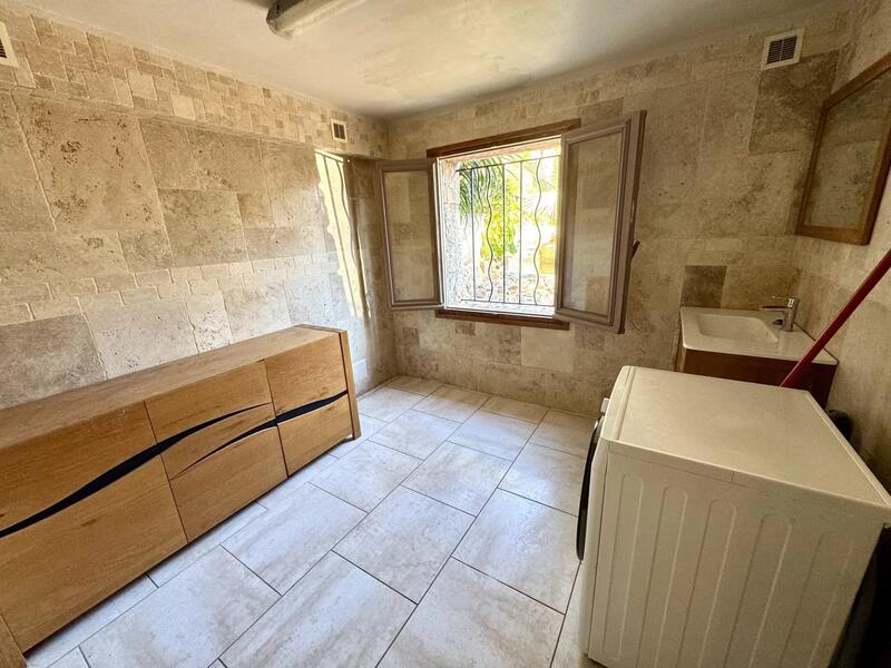 Villa - 225 m² - 10 pièces