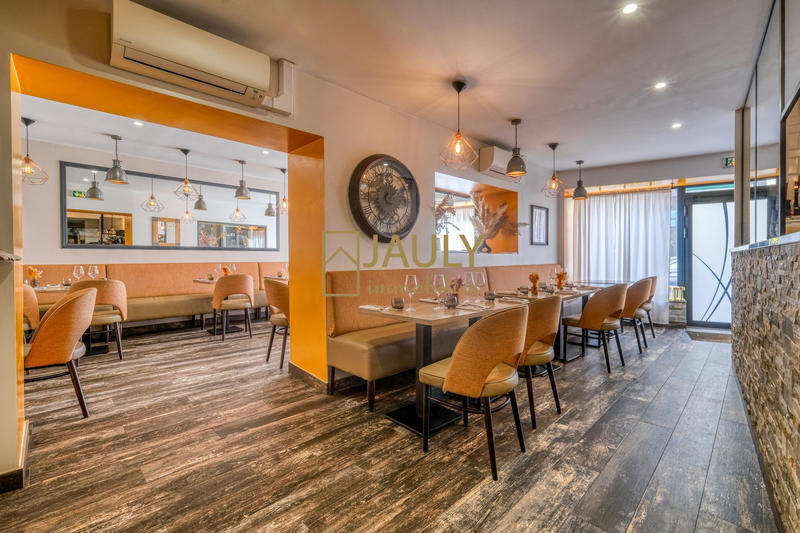 Fonds de commerce - 110 m²