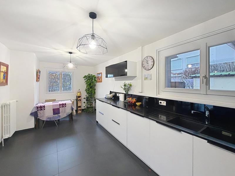 Maison - 172 m² - 6 pièces