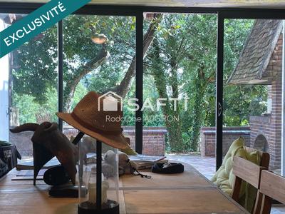 Propriété - 486 m² - 11 pièces