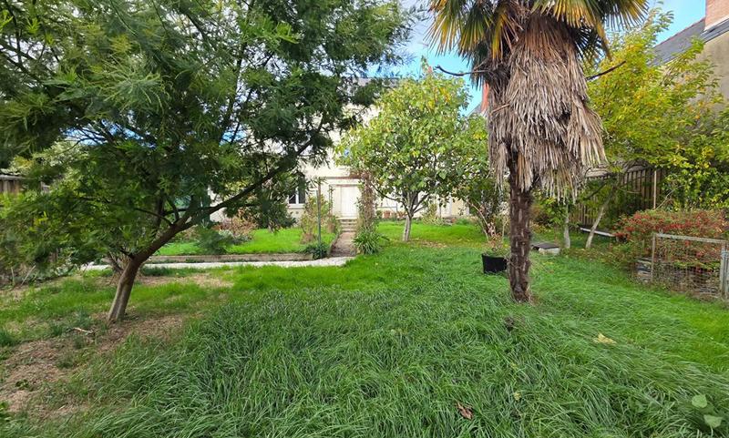 Maison - 216 m² - 8 pièces