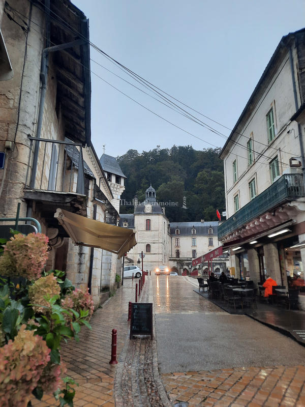 Immeuble - 250 m² - 8 pièces