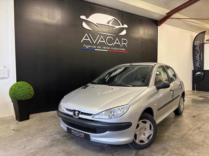 Peugeot 206 1.4 HDi 68cv - 1 ere main Distribution faite