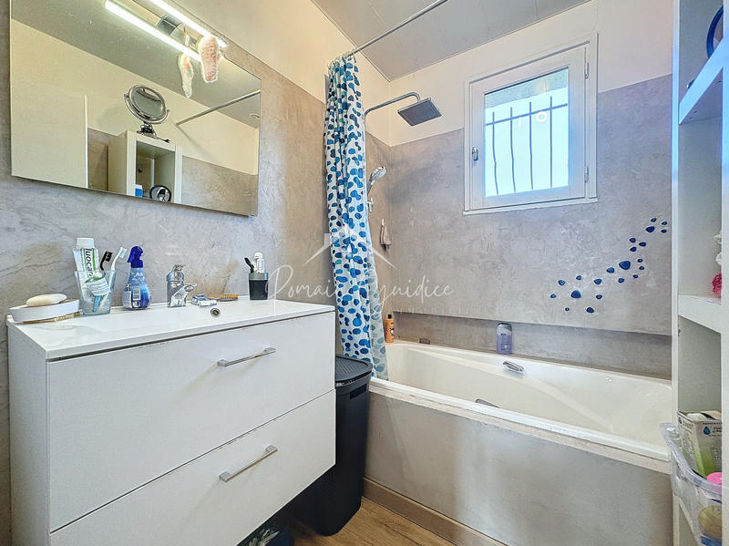 Maison - 136 m² - 6 pièces