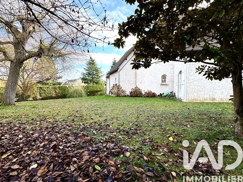 Maison - 232 m² - 8 pièces