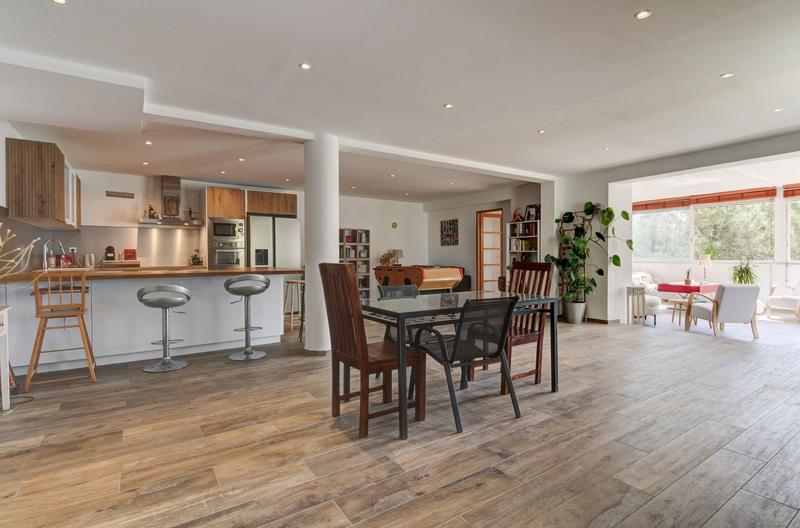 Appartement - 143 m² - 3 pièces