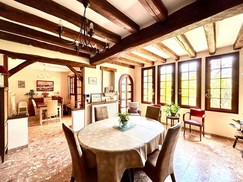 Maison - 155 m² - 6 pièces