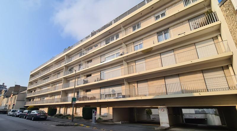 Appartement - 90 m² - 4 pièces