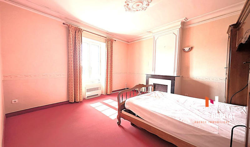 Maison - 190 m² - 8 pièces