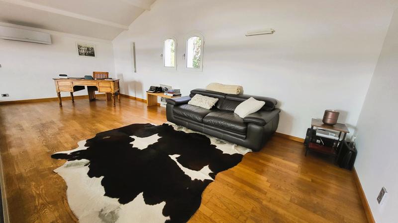 Maison - 177 m² - 7 pièces