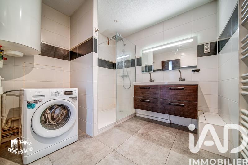 Appartement - 95 m² - 3 pièces