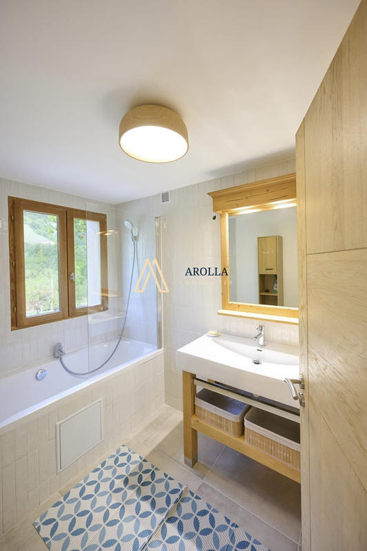 Châlet - 186 m² - 7 pièces