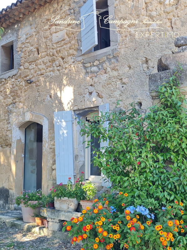 Maison - 381 m² - 16 pièces